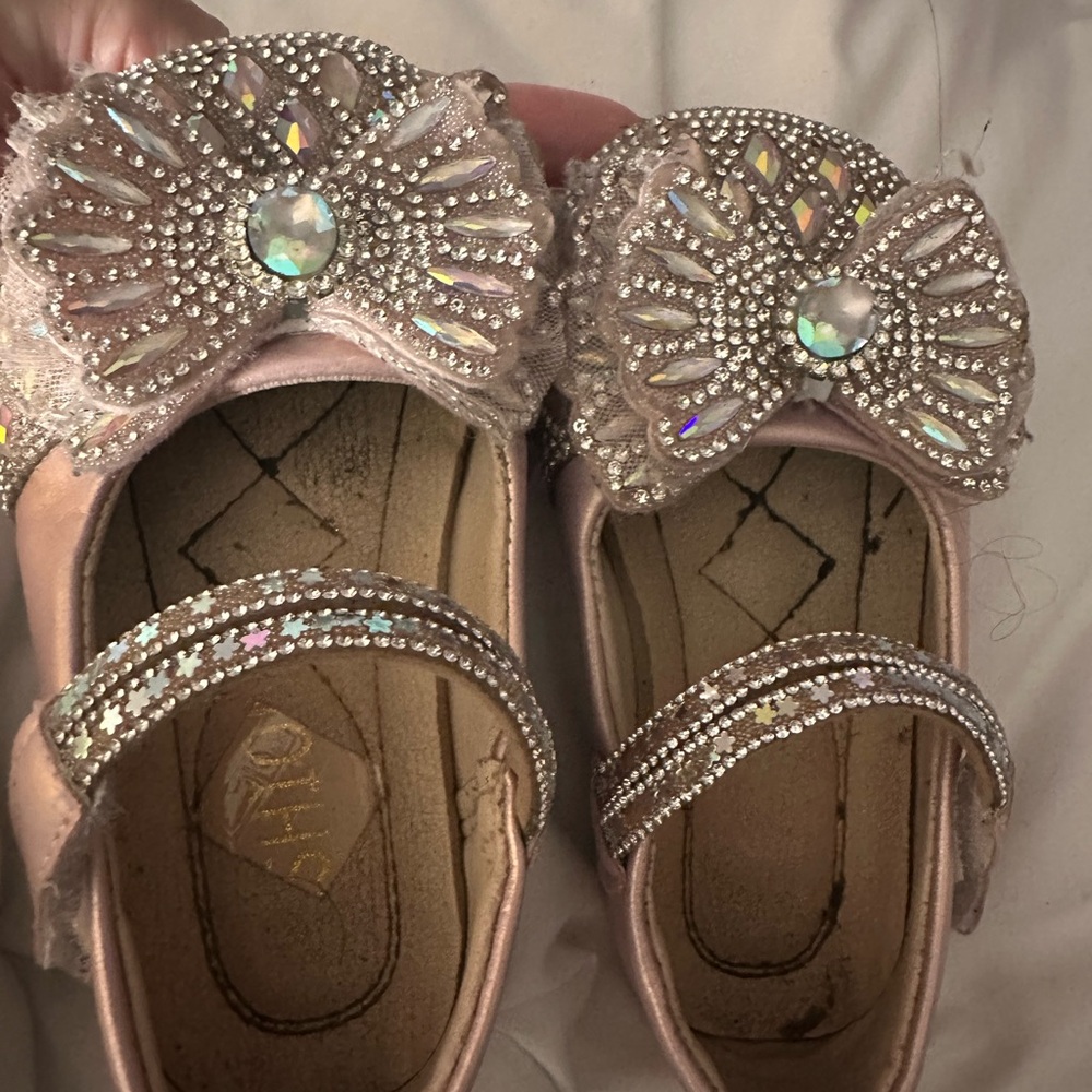 Sparkling Pink Kids Shoes with Rhinestone Bow